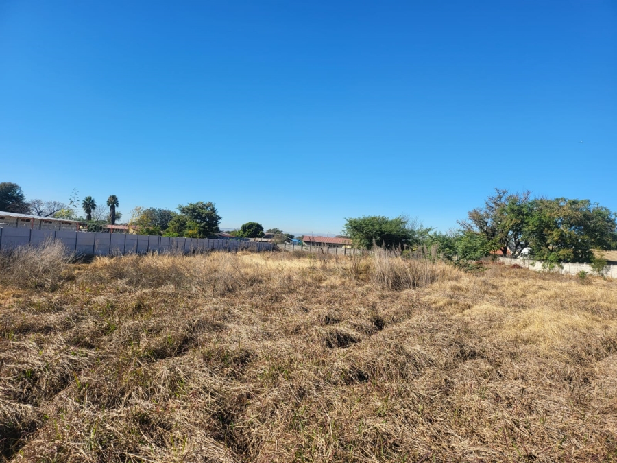 0 Bedroom Property for Sale in Oos Einde North West